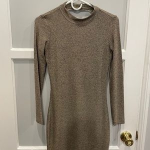 Silver long sleeve backless dress